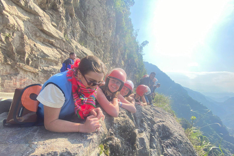 Vanuit Sa Pa: 2-daagse Ha Giang Loop motortour met ruiterAfzetten in Ha Long