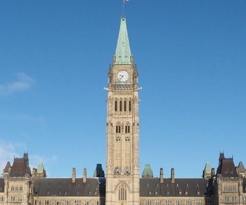 Ottawa: Walking Tour in the Heart of the Capital