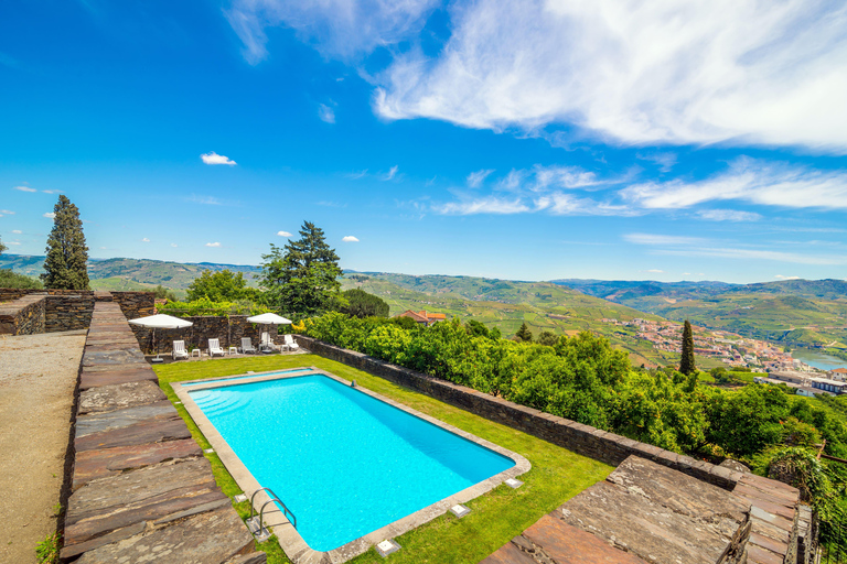 Douro Valley: A Sensory Experience in the Douro: Wines, Olive Oil, and History Douro Valley: Sensory Experience in the Douro: Wines, Olive Oil, and History