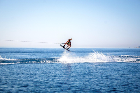 Uvita: Wakeboarden op een privéboot - Avonturen Prachtig uitzicht