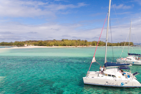 Luxe cruise van een hele dag op gedeelde basis naar de Noordelijke EilandenLuxe cruise van een hele dag op gedeelde basis naar de Noordelijke Eilanden f