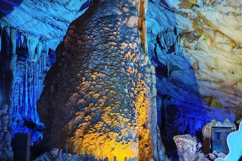 Guilin: Solitary Beauty Peak & Reed Flute Cave Private Tour Guilin: Solitary Beauty Peak & Reed Flute Cave & Tour Guide