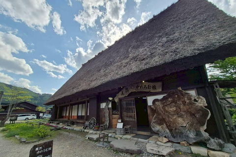 Nagoya: Shirakawa-go, Takayama & Snow Wall 2-Day Tour 1 person 1 room