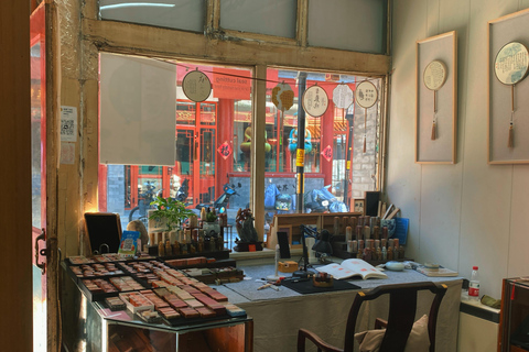 Pechino: impara la calligrafia, la pittura o l&#039;intaglio da un maestro