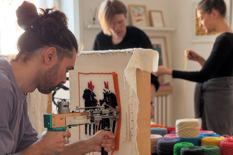 بلغراد: ورشة عمل تطريز الصوف بنسبة 100%