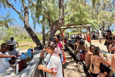 Grand Baie: Northern Isles Catamaran & Tropical BBQ