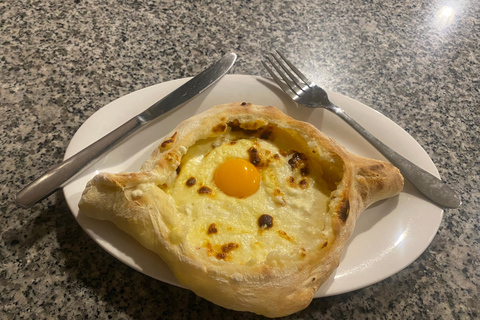 تبليسي: تذوق النبيذ الاحترافي ودروس الطبخ الجورجي من الشيف