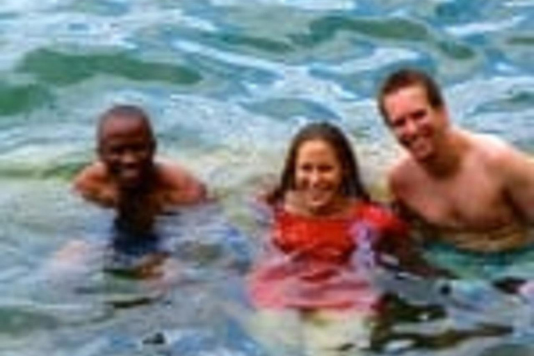 Experimenta a magia mundial do Lago Chala numa viagem de 1 dia