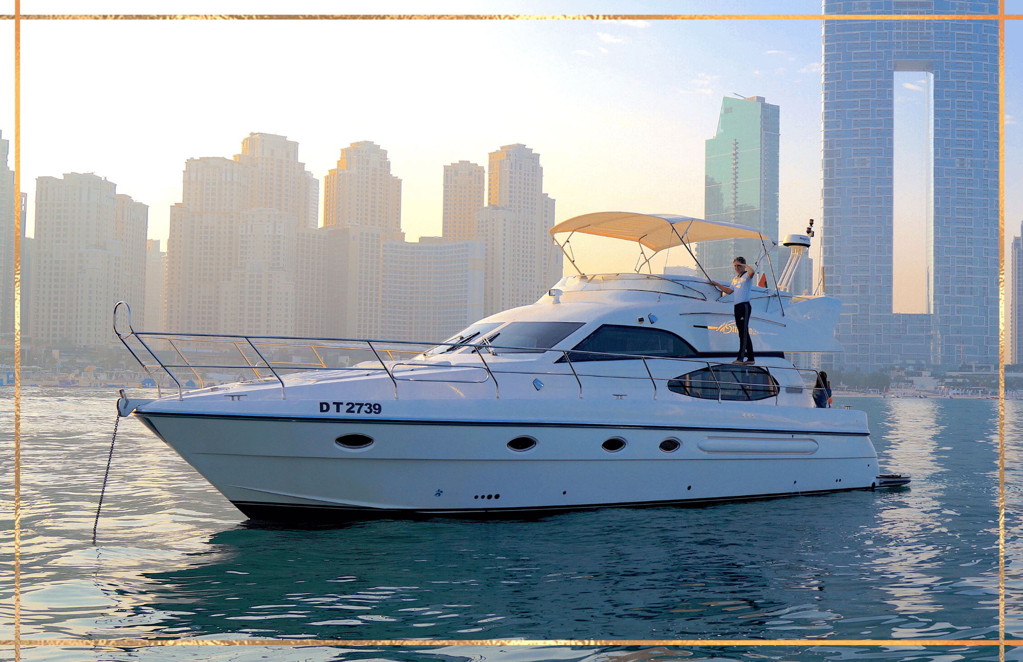 Dubai: Private Luxus-Kreuzfahrt auf einer stylischen 50-Fuß-Yacht