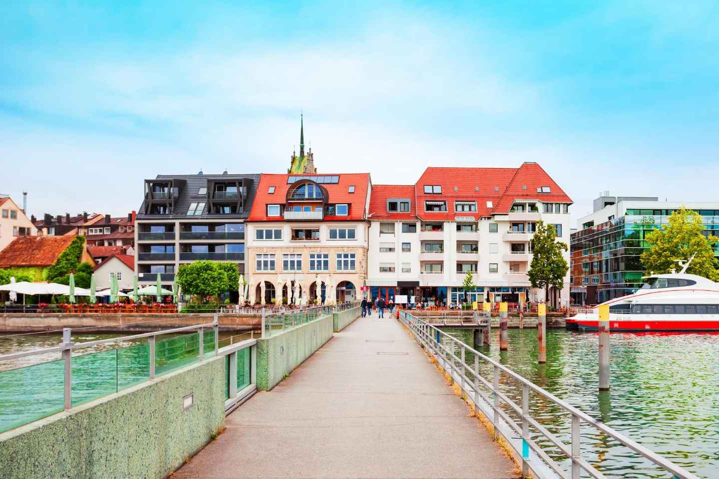Friedrichshafen: 2-Hour Walking Tour with a Local