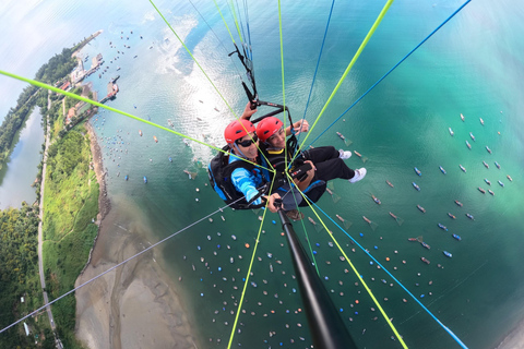 Da Nang Privates Gleitschirmfliegen am Monkey MountainDa Nang Paragliding auf dem Son Tra Berg alias Monkey Mt