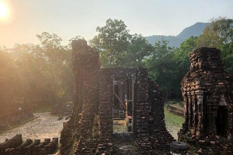 Da Nang/Hoi An: Transfer med buss till fristaden My Son