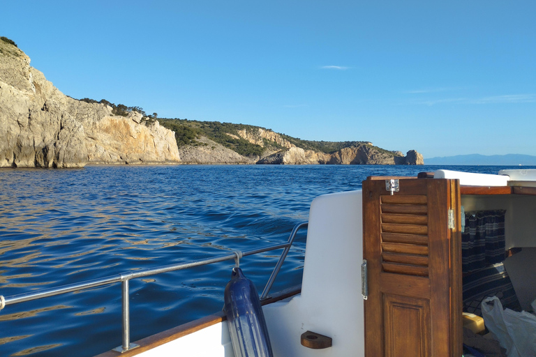 Cap Norfeu: Traditional Boat Tour in the Cap de Creus Natural Park Cap des Freu: Traditional Boat Tour in the Cap de Creus Natural Park