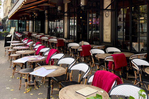 Paris: enjoy a glass of champagne with sweets at the Arc de Triomphe Parisian champagne snack