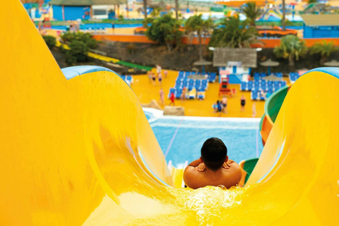 Fuerteventura: Acua Water Park Entry with Transfer service