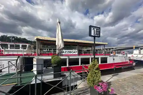 Prag: Jazz Boat Café: 1 timmes jazzkryssning i stadens centrum