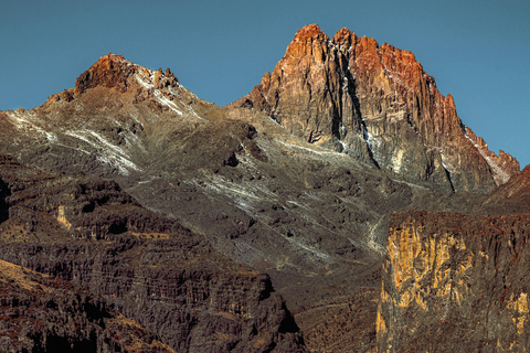 Nairobi: 6-Day Mount Kenya Climb via Chogoria Route