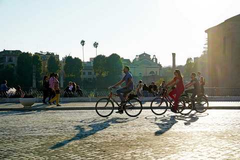 Rome Bike Tour: ride with a local! (and a traditional snack)