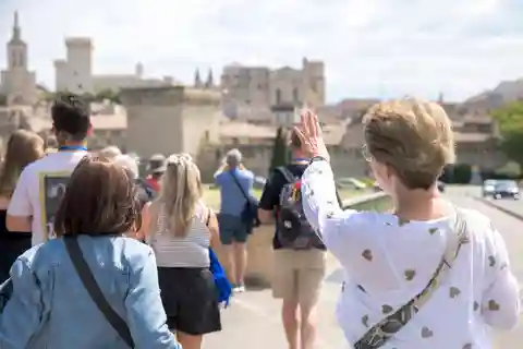Avignon : visite à pied de l'histoire et de la légende