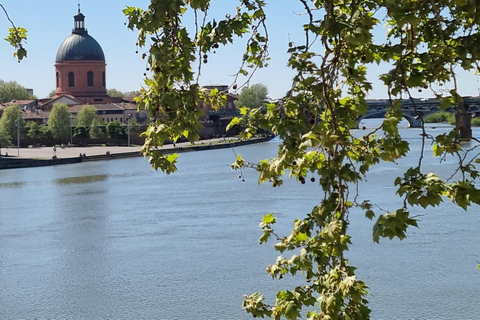 Toulouse: Tour of old Toulouse on a Brompton folding bike Toulouse: Tour of Old Toulouse on a Brompton folding bike