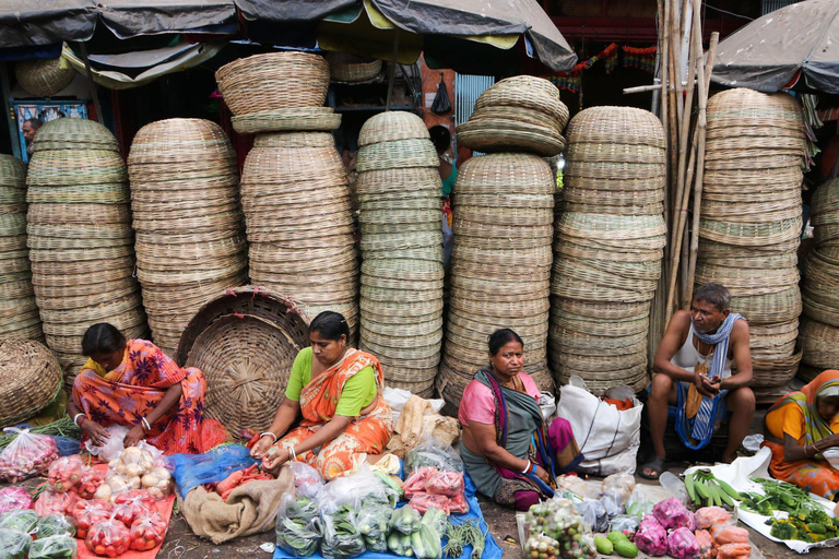 Kolkata: Half Day Private Shopping &amp; Food Tasting Tour