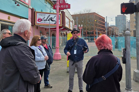 Portland: Weird and Wild West Walking Tour with Donut