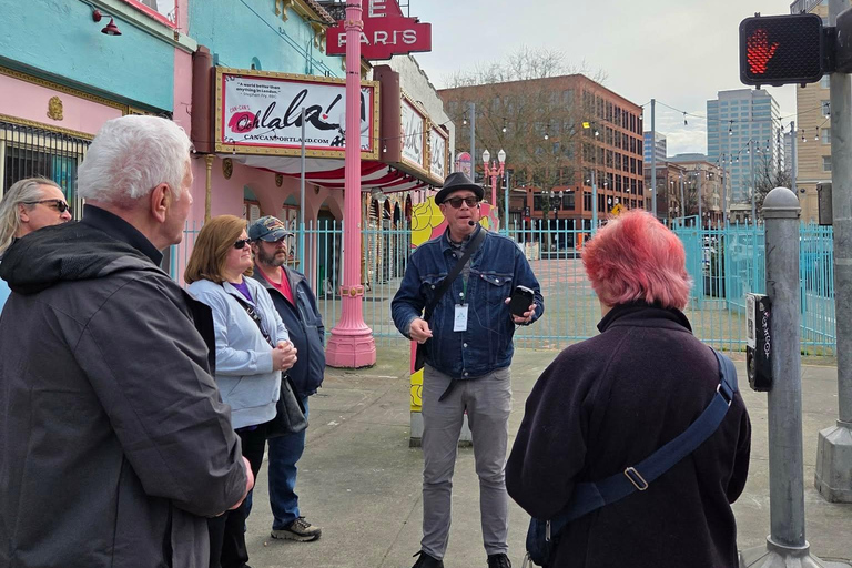 Portland: Weird and Wild West Walking Tour with Donut