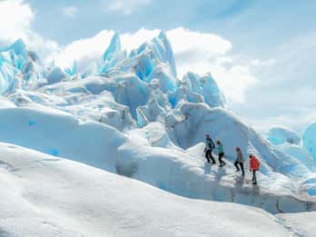 Minitrekking on the Perito Moreno with crampons