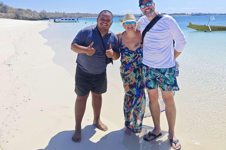 Lombok: Pink Beach and Snorkeling Trip With Lunch Lombok: Pink Beach and Snorkeling Trip With Lunch