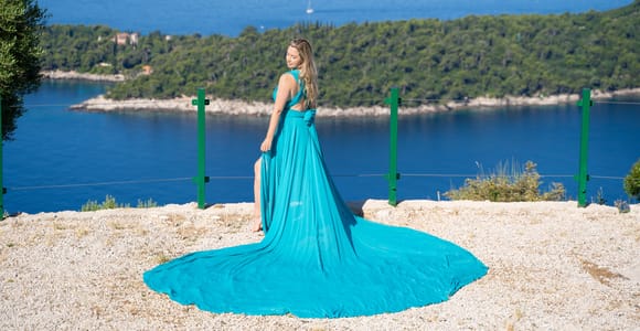 Dubrovnik: Privates Fotoshooting mit fliegendem Kleid von Jonadress