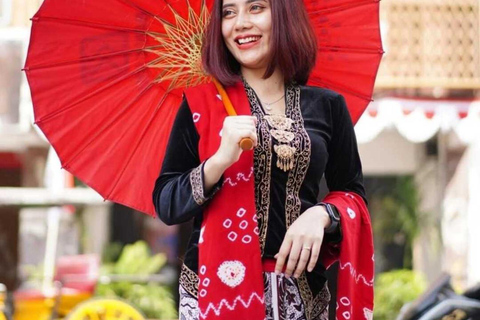 Yogyakarta: noleggio di abiti tradizionali giavanesi e servizio fotograficoCostume tradizionale giavanese