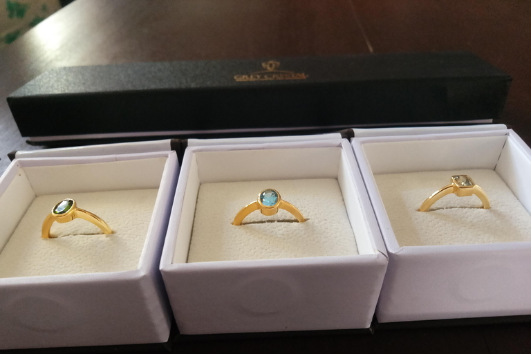 Unawatuna: Traditional Jewelry Making & Gemstone Workshop