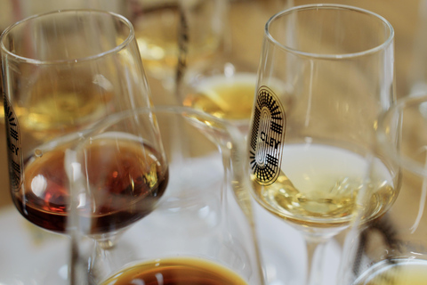 Rotterdam: Cley Distillery Tour & Whiskey Tasting Experience