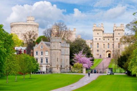 Private Windsor Castle & Oxford Tour with Chauffeur & Guide
