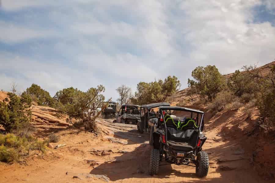 Moab: Geführte Sunset UTV Tour zu Fins N Things mit Selbstfahrer. Foto: GetYourGuide