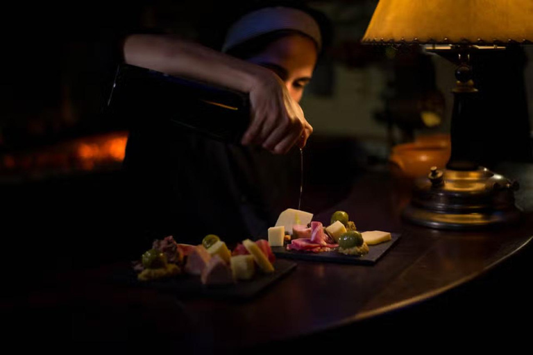 Montevideo: Traditional Dinner &amp; Tango Show at Primuseum