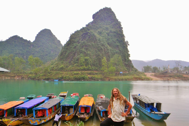 Explora Phong Nha e as Grutas do Paraíso: Aventura de 2 dias a partir de Hue