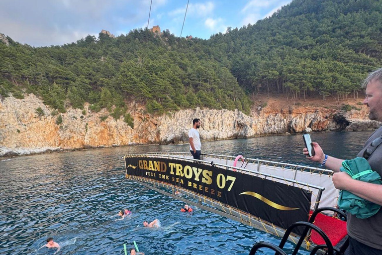 Alanya: Pirate Boat Trip with Swimming and Foam Party Alanya: Pirate Boat Trip with Transfer