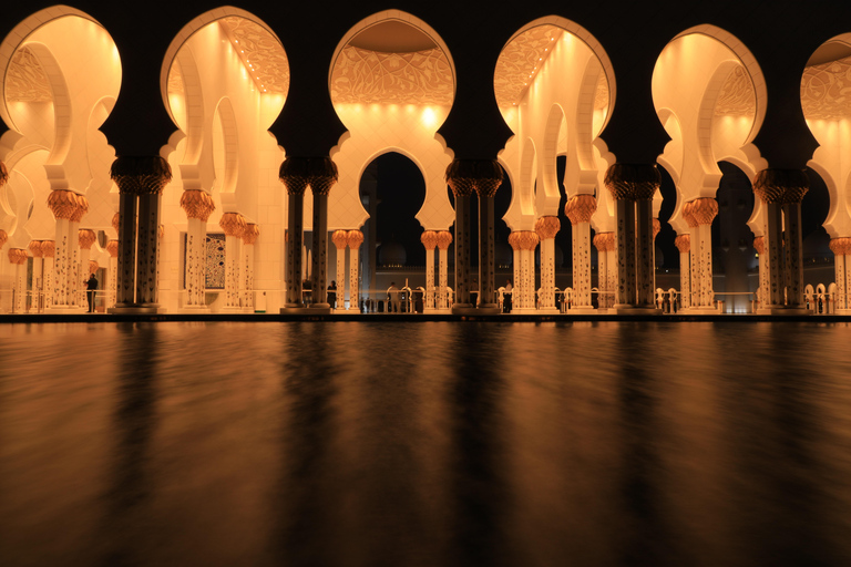 Abu Dhabi: Professional Photoshoot at Sheikh Zayed Mosque