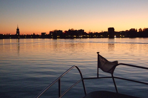 Poczdam: Rejs jachtem - Jeziora Berlińskie - Zamki i przyrodaPotsdam: rejs jachtem – jeziora Berlina – zamki i przyroda