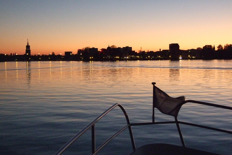 Poczdam: Rejs jachtem - Jeziora Berlińskie - Zamki i przyrodaPotsdam: rejs jachtem – jeziora Berlina – zamki i przyroda