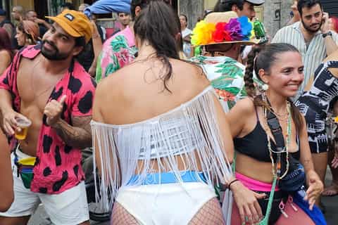 Rio : visite des blocos de carnaval et megablocos, la folie est la !