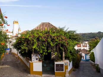 Escursione di un giorno a Óbidos, Azenhas do Mar, Cabo da Roca e Cascais