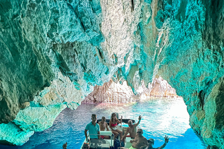 Zakynthos: Half-Day Tour to Navagio, Blue Caves Small boat