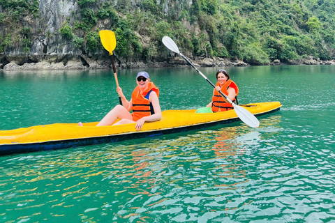 2-tägige Ha Long Bay Island Cruise Tour mit einem 3-Sterne-Kreuzfahrtschiff