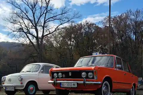 Belgrad: Titos Blauer Zug, Haus der Blumen, Retro-Autotour