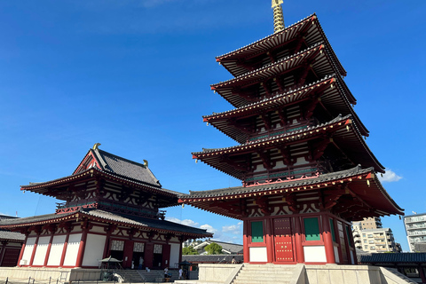 Osaka, ett av Japans äldsta tempel Shitennoji, ett av de äldsta templen i Japan - Tur