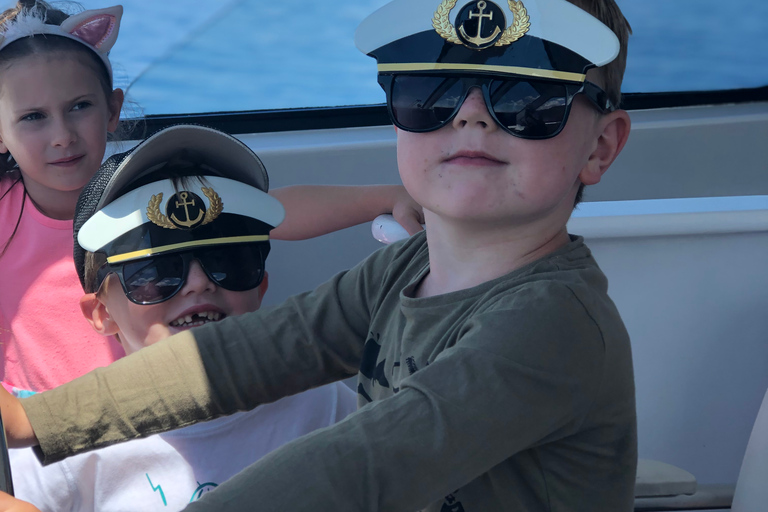 Lake Taupo: Maori Rock Carvings 8.30 AM 1.5-Hour Cruise