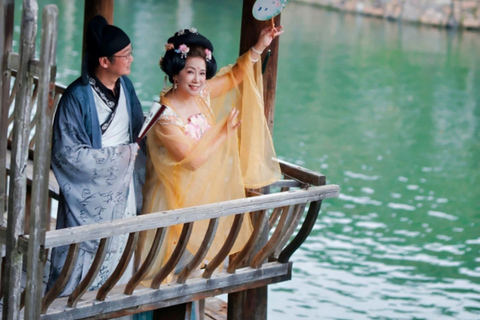 Hangzhou: Exploring the Watertown of Hanfu and Hotpot