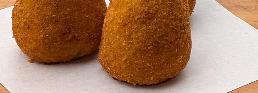 Visite à pied de la cuisine de rue de Messine et spectacle de l'horloge astronomique